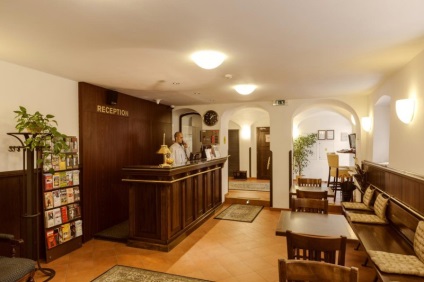 Hotel arhibald oraș