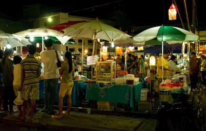 Un ghid pentru alimentele stradale din Thailanda sau fast food în Thailanda