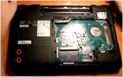 Dezasamblarea laptopului fujitsu lifebook a512