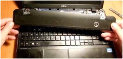 Dezasamblarea laptopului fujitsu lifebook a512