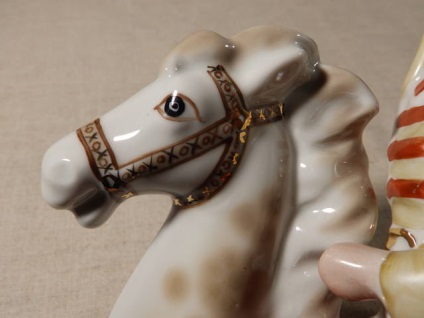 Ritkaság! „Budenovets Vörös Hadsereg katonája a lovon” tele van Szentpétervár, porcelánfigura Szovjetunió propaganda!