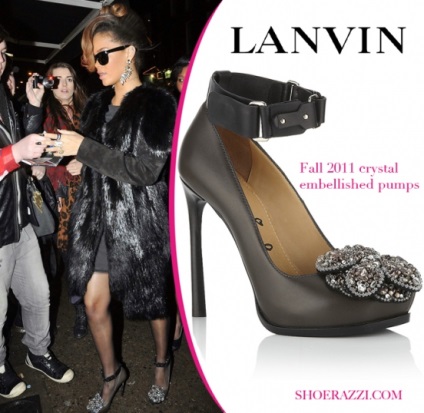 Rihanna și pantofii ei
