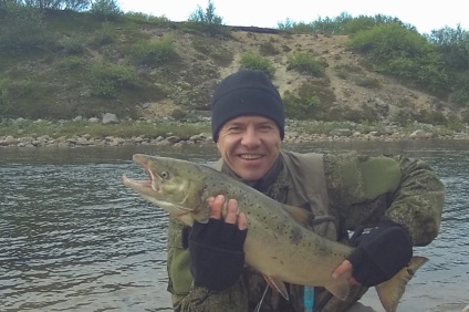 Pescuitul de somon - Peninsula Kola, baza de pescuit-vânătoare tynovanovka