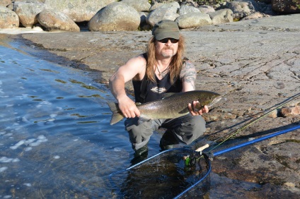Pescuitul de somon - Peninsula Kola, baza de pescuit-vânătoare tynovanovka
