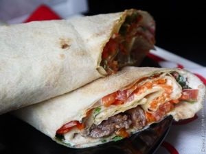 Lavash roll cu carne