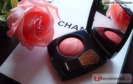 Blush chanel joues contraste uscat - 