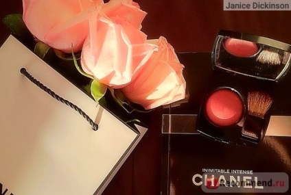 Blush chanel joues contraste uscat - 