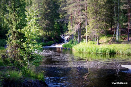 Cascade Ruskeal sau Akhvenkosks în Karelia