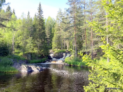 Cascade Ruskeal sau Akhvenkosks în Karelia