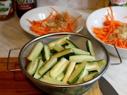 Marha saláta, uborka, répa, étkezési jegyzetek amatőr