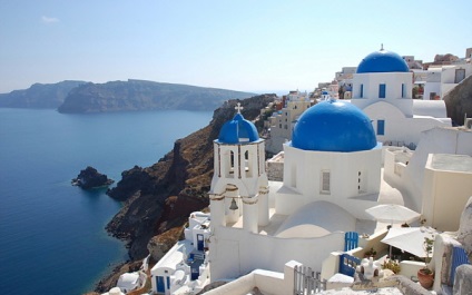 Santorini (- - -)