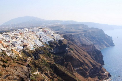 Santorini (- - -)