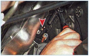 Eltávolítása és ellenőrzése az indítómotor - Elektromos - Cikkek - Nissan Almera, fórum, vélemények