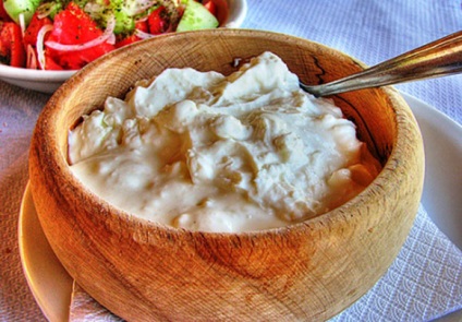 Articol despre gătit - râurile de iaurt cu bănci de brânză
