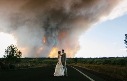 Nunta pe fundalul unui incendiu - cartea de birou a miresei