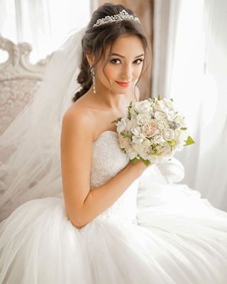 Rochii de nunta in fotografiile lui Vladivostok in contul @rondo_wedding instagram