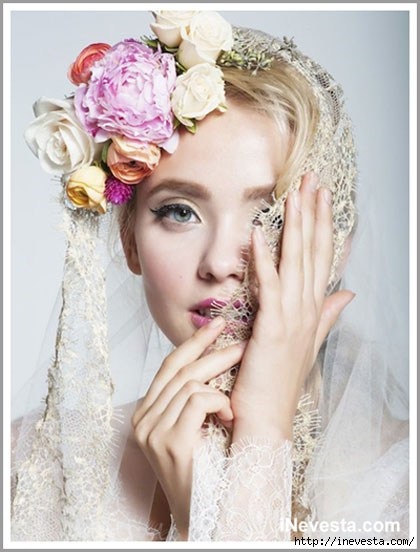 Coafuri de nunta cu flori 10 stiluri uimitoare - inevesta