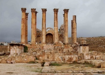 Crearea arhitecturii antice - templul lui Artemis din Efes