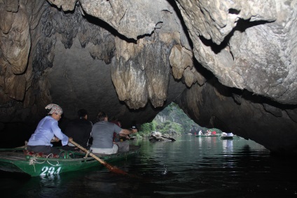 Portalul frumos jumătate, fericit-femeie din Vietnam