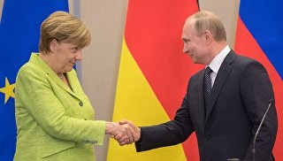 Vizita Merkelului în Rusia pentru a revigora dialogul după o pauză de doi ani