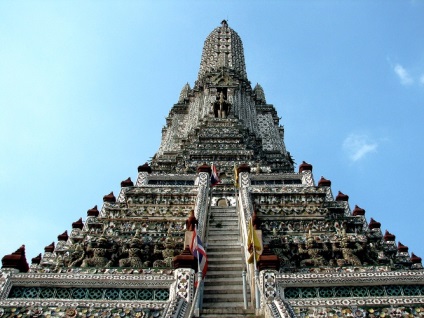 Templul lui Wat Arun din Bangkok - templul zorilor dimineții din Bangkok