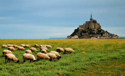 Castle Mont Saint-Michel, omyworld - minden látnivaló a világ