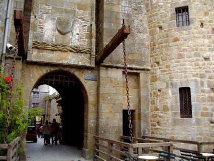 Castle Mont Saint-Michel, omyworld - minden látnivaló a világ