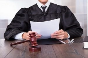 O plângere împotriva unui avocat pentru încălcarea eticii unui avocat, pentru inacțiune - un eșantion