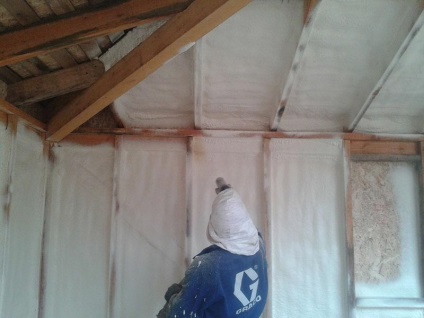Hangszigetelés a mennyezet a lakás az ő keze alatt anyagok álmennyezet (plafon) Hangszigetelés a mennyezet a lakás az ő keze alatt álmennyezet anyagok
