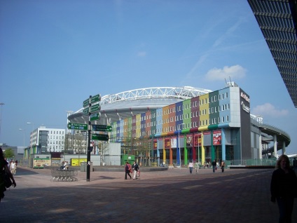 Descrierea arenei din Amsterdam, istorie, excursii, adresa exactă