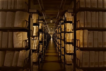 Arhiva Vaticanului este cel mai mare container de secrete din lume - un fapt