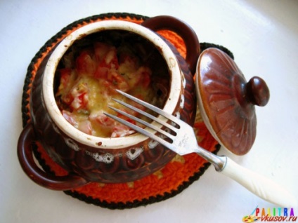 Padlizsán paradicsommal és sajttal egy bankot (fotó-recept)