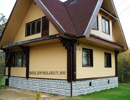 Cum de a decora o casă de lemn din exterior - revizuirea și compararea materialelor