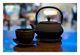 Castronii din fier sunt potriviți dacă aveți nevoie să preparați ceai pentru mai multe persoane și să-l salvați