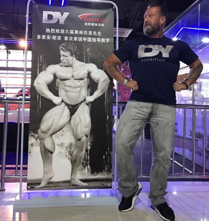 Dorian Yates a fost înflorit acum de aspectul lui Yates la vârsta de 55 de ani