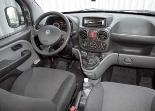 Fiat doblo, combo opel sunt universale