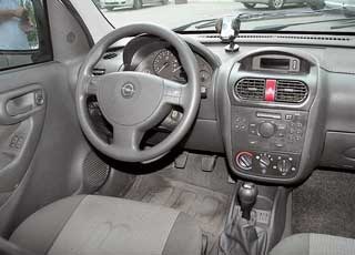 Fiat doblo, combo opel sunt universale