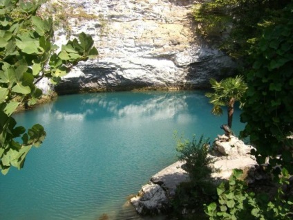 Lacul Albastru (Abhazia) - o atracție naturală unică