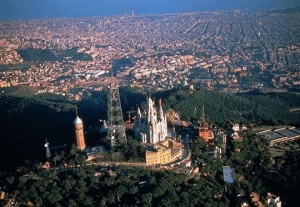 Muntele Tibidabo din parcul de distracții din Barcelona, ​​programul de lucru, cum să obțineți