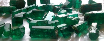 Artificial smarald (hidrotermal) ce este?