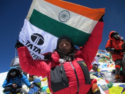 Istoria cuceririi muntelui Everest în fotografii