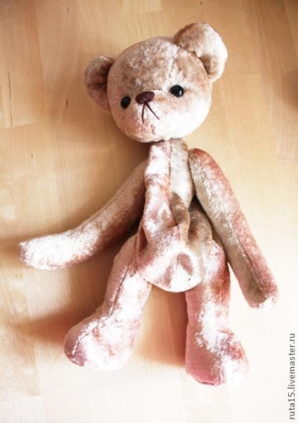 Efectuarea unui Vintage Teddy Bear