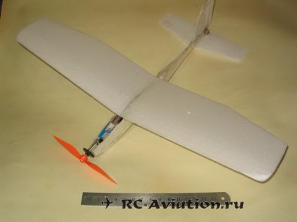 Cum sa faci un mini-motor pentru un avion - sa scufundat nn