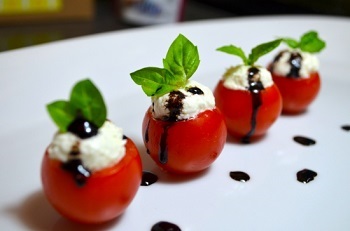 Caprese reteta clasica de salata traditionala italiana