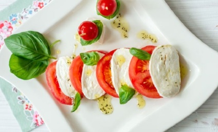 Caprese reteta clasica de salata traditionala italiana