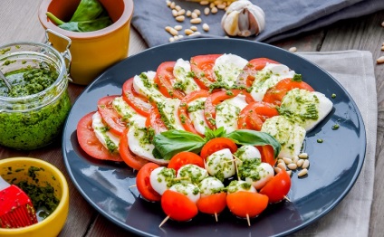 Caprese reteta clasica de salata traditionala italiana