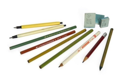 Creioane și alte articole de papetărie