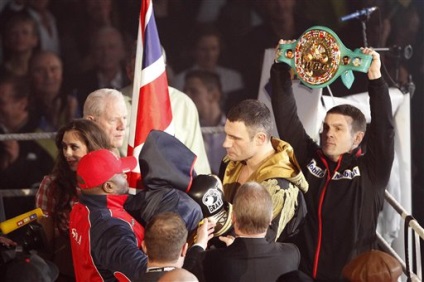 Klitschko Chisora ​​nyerte egyhangú döntéssel, és megtartja a világbajnoki cím