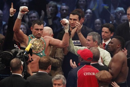 Klitschko Chisora ​​nyerte egyhangú döntéssel, és megtartja a világbajnoki cím