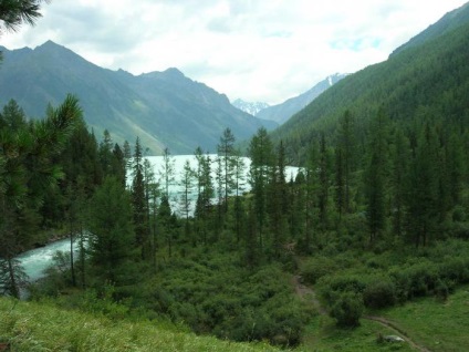 Lacurile Kucherlinskie - vedere Altai